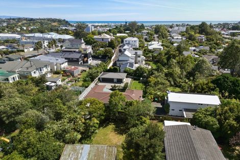 Photo of property in 27 Brougham Street, Nelson South, Nelson, 7010