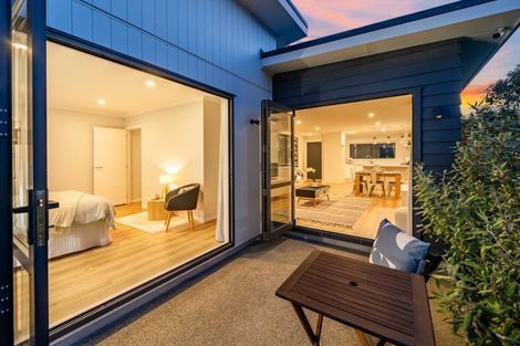 Photo of property in 6 Pateke Drive, Kenepuru, Porirua, 5022