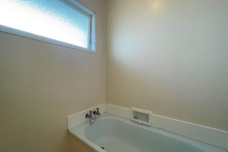 Photo of property in 12 Grenada Avenue, Forrest Hill, Auckland, 0620