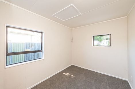 Photo of property in 68 Carlton Avenue, College Estate, Whanganui, 4500