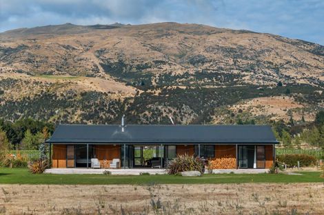 Photo of property in 90 Willowbank Road, Queensberry, Cromwell, 9383