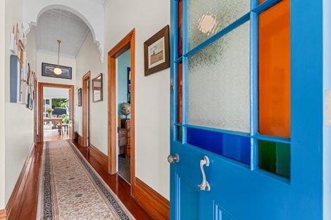 Photo of property in 44 Mozeley Avenue, Devonport, Auckland, 0624