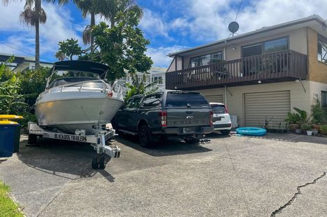 Photo of property in 1/49 Killarney Avenue, Torbay, Auckland, 0630