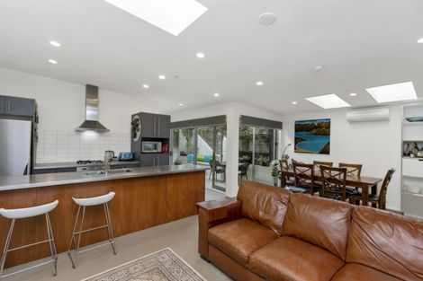 Photo of property in Sol Apartments, 27/37 Jessie Street, Te Aro, Wellington, 6011