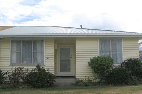 Photo of property in 8 Taiaroa Street, Strathmore Park, Wellington, 6022