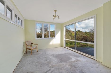 Photo of property in 1347 Devon Road, Brixton, Waitara, 4382