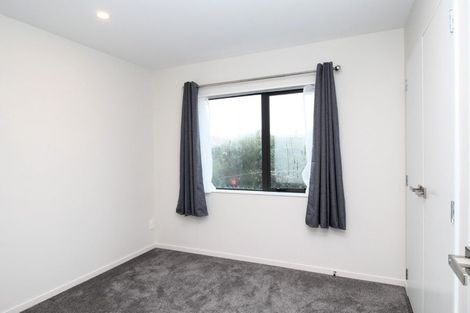 Photo of property in 4 Fruitvale Road, New Lynn, Auckland, 0600