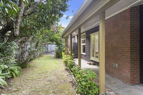 Photo of property in 1/95 Braemar Road, Castor Bay, Auckland, 0620