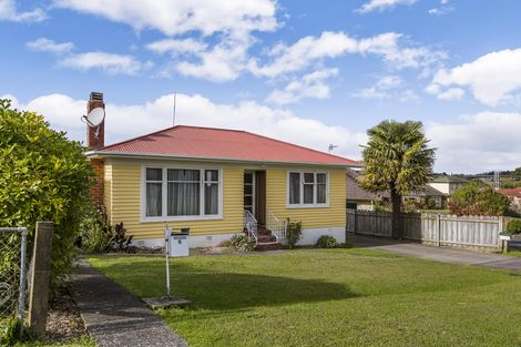 Photo of property in 6 Aotea Road, Glen Eden, Auckland, 0602