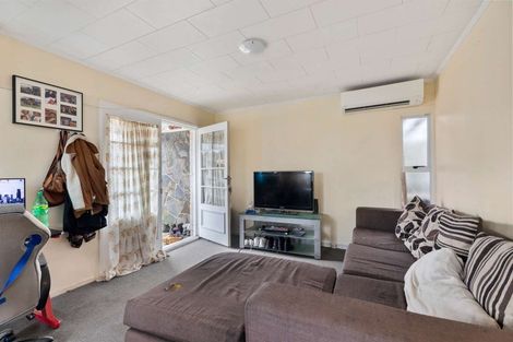 Photo of property in 1/28 Alfriston Road, Manurewa East, Auckland, 2102