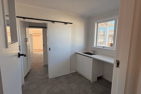 Photo of property in 61 Larnoch Road, Henderson, Auckland, 0610