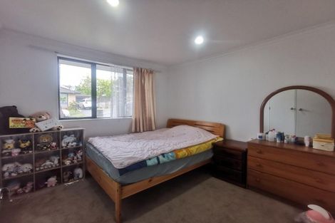 Photo of property in 10 Serenity Place, Otara, Auckland, 2023