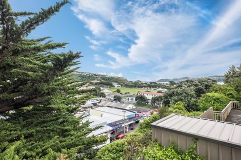 Photo of property in 34 Westview Grove, Miramar, Wellington, 6022