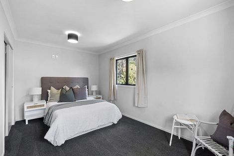 Photo of property in 65 Seaview Road, Marfell, New Plymouth, 4310