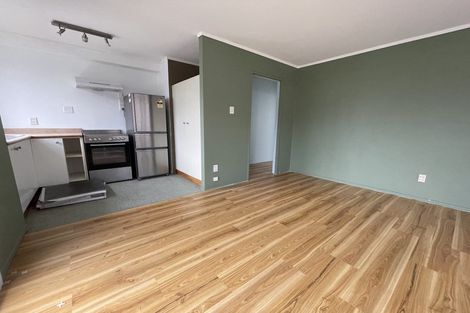 Photo of property in 1/102 Lyall Parade, Lyall Bay, Wellington, 6022