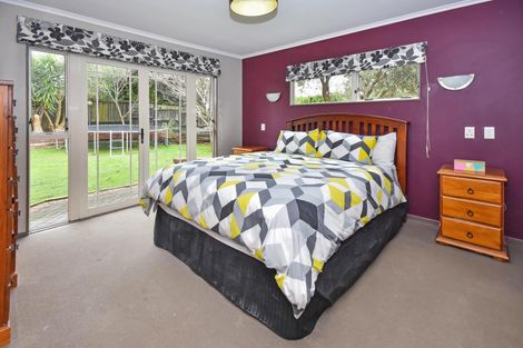 Photo of property in 61 Carnoustie Drive, Wattle Downs, Auckland, 2103