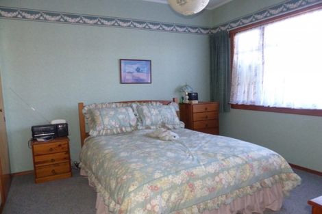 Photo of property in 28 Leonard Street, Waimate, 7924