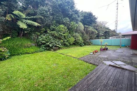 Photo of property in 23 Magnolia Grove, Maungaraki, Lower Hutt, 5010