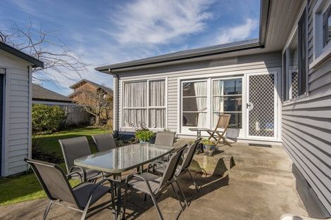 Photo of property in 94 Windermere Road, Papanui, Christchurch, 8053