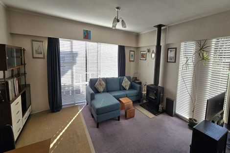 Photo of property in 10a Kayeleen Place, Cockle Bay, Auckland, 2014