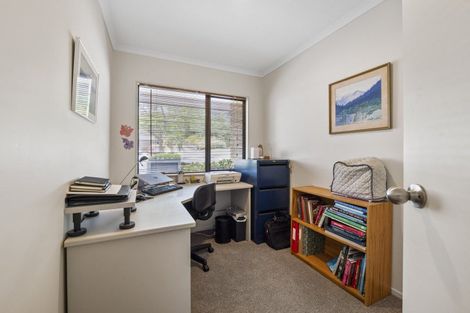 Photo of property in 203 Heta Road, Merrilands, New Plymouth, 4312