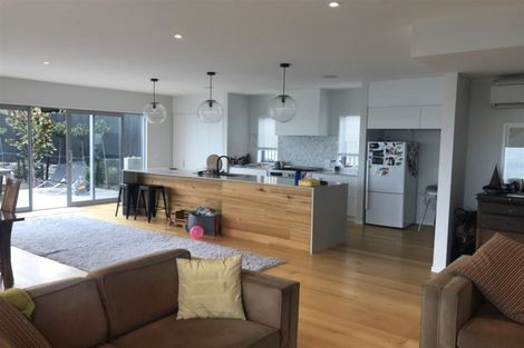 Photo of property in 11 Te Awakura Terrace, Mount Pleasant, Christchurch, 8081