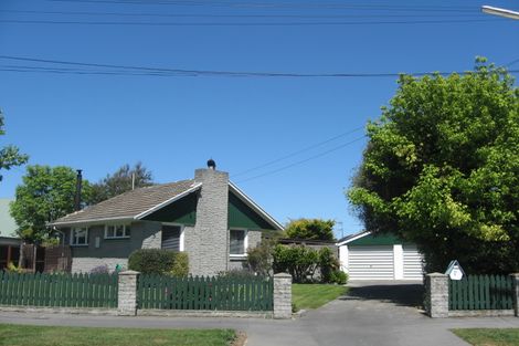 Photo of property in 11 Dymock Place, Bishopdale, Christchurch, 8053