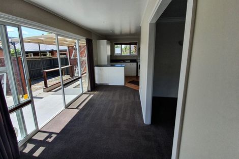 Photo of property in 1/49 Dunedin Street, Redwood, Christchurch, 8051