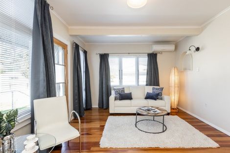 Photo of property in 705 Avenue Road West, Saint Leonards, Hastings, 4120