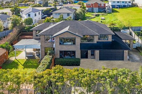 Photo of property in 33 Kilkelly Avenue, Pinehill, Auckland, 0632