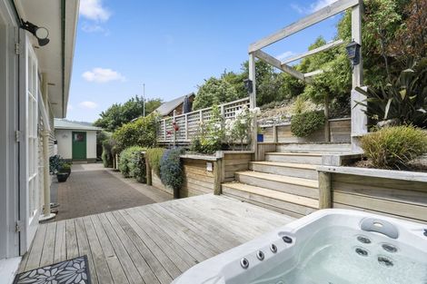 Photo of property in 33 Peel Place, Wainuiomata, Lower Hutt, 5014