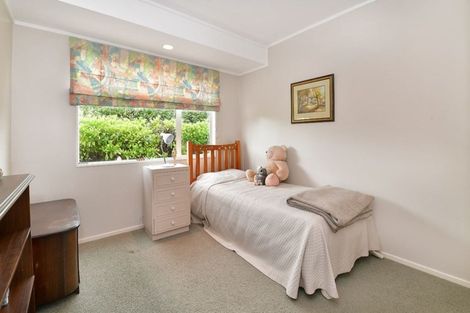 Photo of property in 28 Settlers Grove, Orewa, 0931