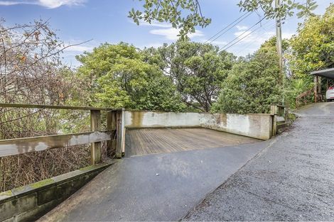 Photo of property in 11 Tio Tio Road, Miramar, Wellington, 6022