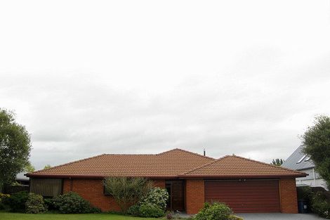 Photo of property in 73 Regency Crescent, Redwood, Christchurch, 8051