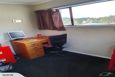 Photo of property in 8 Sardinha Place, Marfell, New Plymouth, 4310
