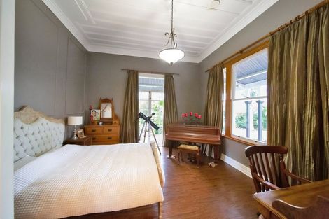 Photo of property in 104 Pitt Road, Hillsborough, New Plymouth, 4372