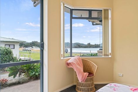 Photo of property in 191 Oakura Road, Oakura, Hikurangi, 0184