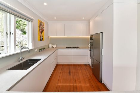 Photo of property in 7 Karaka Street, Helensville, 0800