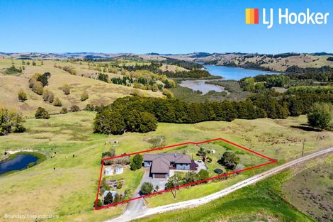 Photo of property in 301 Ranganui Road, Kaiwaka, 0573