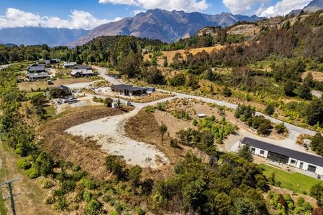 Photo of property in 17 Peregrine Falcon Road, Mount Creighton, Queenstown, 9371