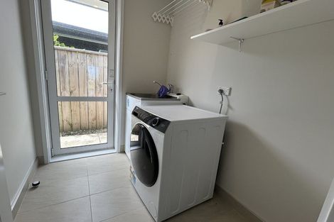 Photo of property in 2 Tutoko Place, Aotea, Porirua, 5024