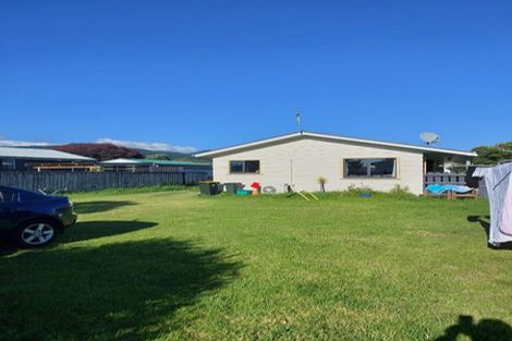 Photo of property in 46 Linwood Drive, Paraparaumu, 5032