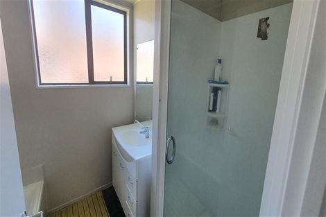 Photo of property in 1/194 Te Irirangi Drive, Flat Bush, Auckland, 2023