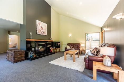 Photo of property in 70 Scott Road, Stanmore Bay, Whangaparaoa, 0932