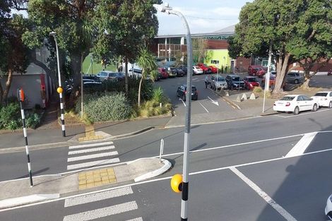 Photo of property in 58 Kilbirnie Crescent, Kilbirnie, Wellington, 6022