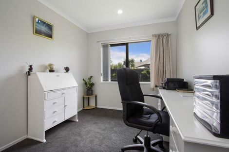 Photo of property in 2 Bransley Grove, Katikati, 3129