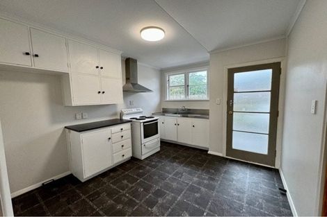 Photo of property in 50 Seddon Street, Wallaceville, Upper Hutt, 5018