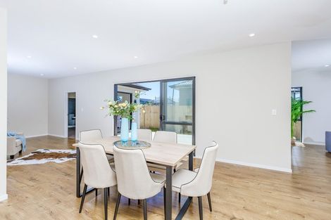 Photo of property in 4 Konoba Avenue, Kumeu, 0810