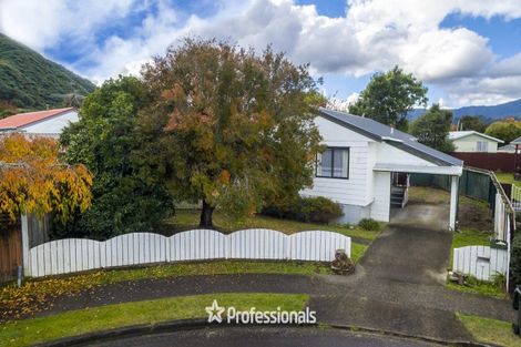 Photo of property in 5 Tulsa Grove, Totara Park, Upper Hutt, 5018