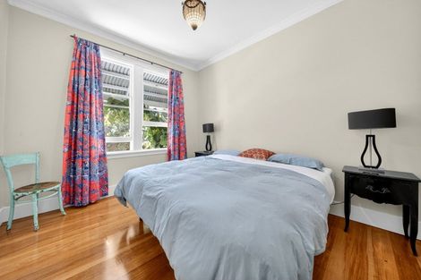 Photo of property in 14 Campbell Drive, Martinborough, 5711